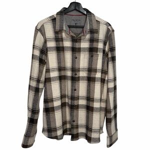 Men's Flag & Anthem Plaid Flannel Shirt size Large Tan Gray Button Up Pocket